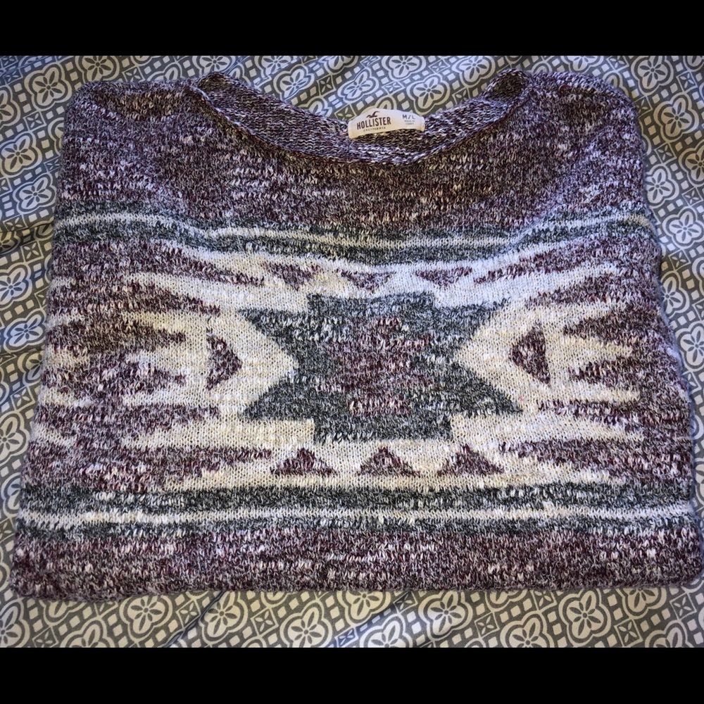 Hollister sweater